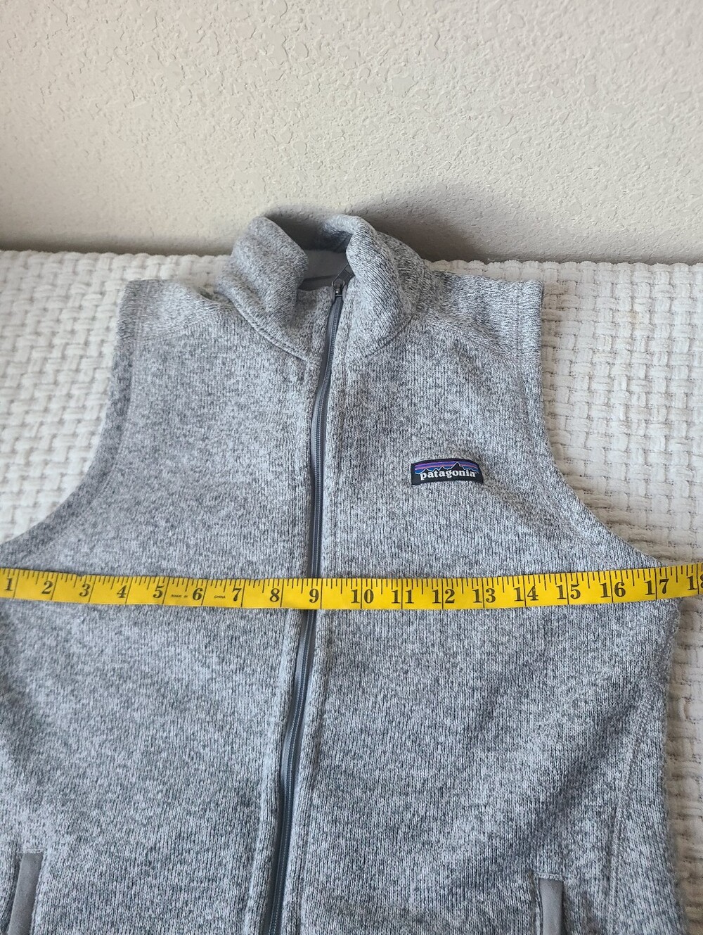 Patagonia Light Gray Full-Zip Fleece Vest Women's Size M - Picture 6 of 9